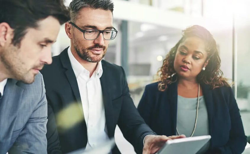 How to Identify High-Growth Investment Opportunities in the UAE